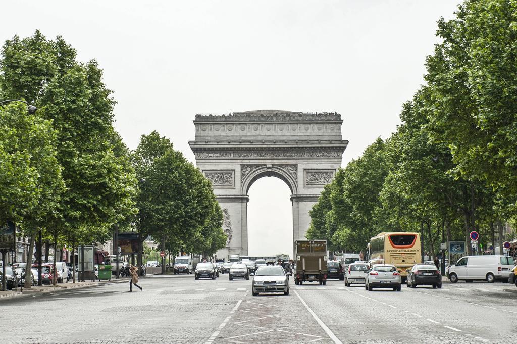 Pick A Flat - Champs Elysees / Niel Parigi